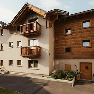 https://mountain-lodge-livigno-1.it-lombardy.com